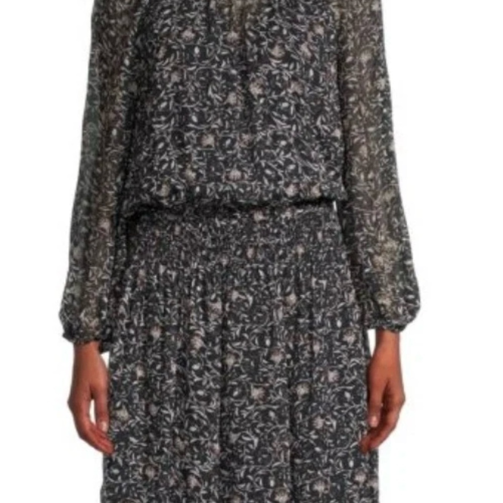 Velvet by Graham & Spencer Black and White Smocked long sleeve dress NWOT